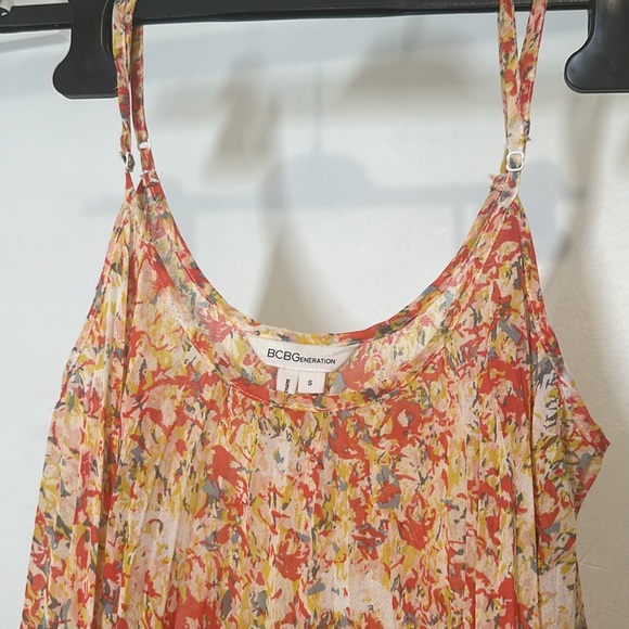 BCBGeneration Crop Top Multicolored Size Small Great Condition - Picture 2 of 6